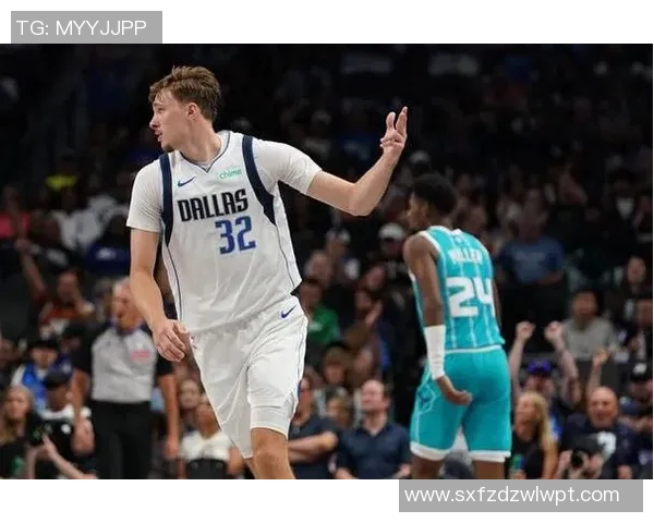 攻防一体实力超群！弗拉格半场7中4得到11分3板4助3断 正负值+9！