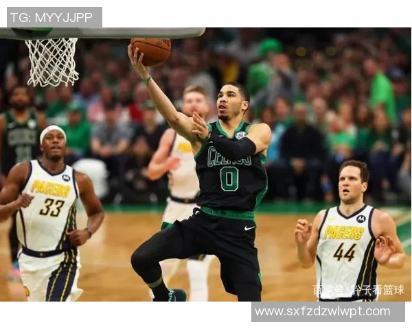 无所不能！戴维斯干拔三分应声入网